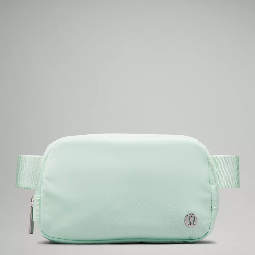 NWT Lululemon Everywhere Beltbag 1L, Mint Moment